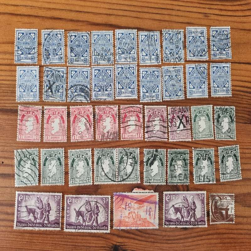 41 x Ireland / Eire Stamps