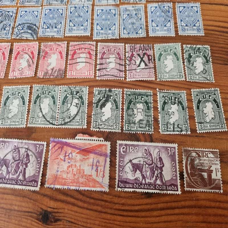 41 x Ireland / Eire Stamps