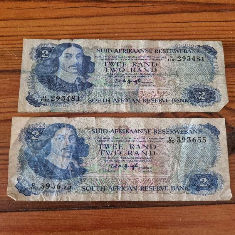 2 x R2 notes