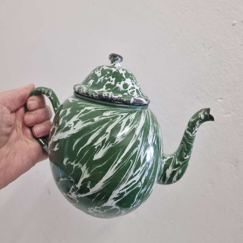 Vintage Enamel Kettle - great decor piece!
