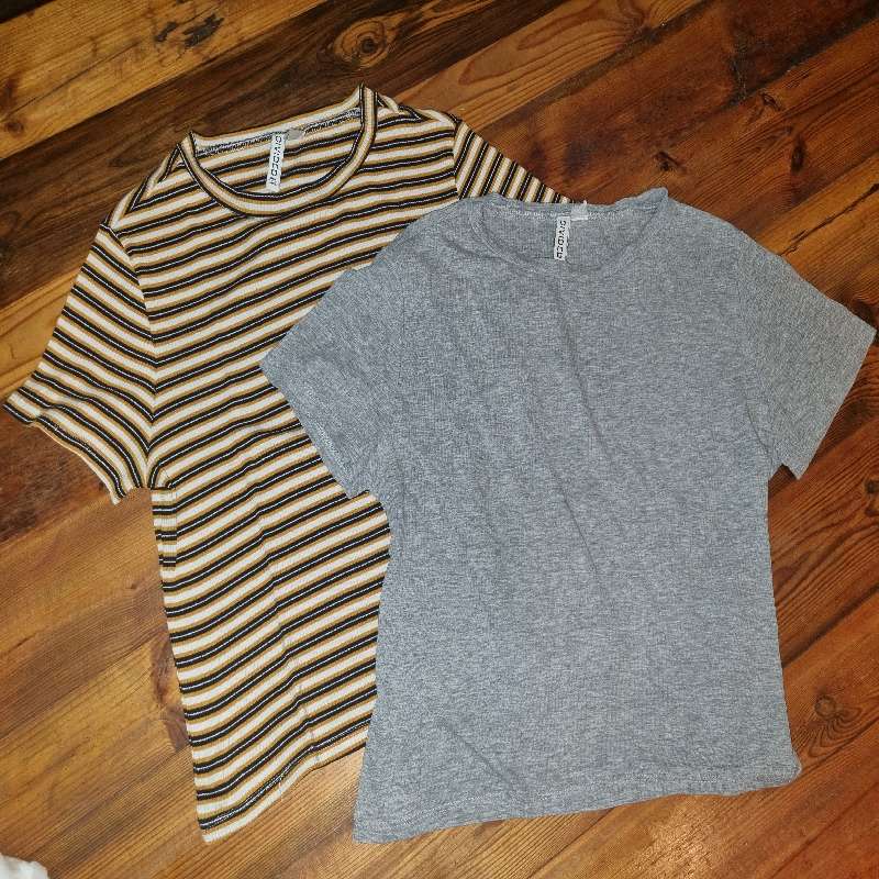 2 x Cropped T-Shirts - H&M - Size L