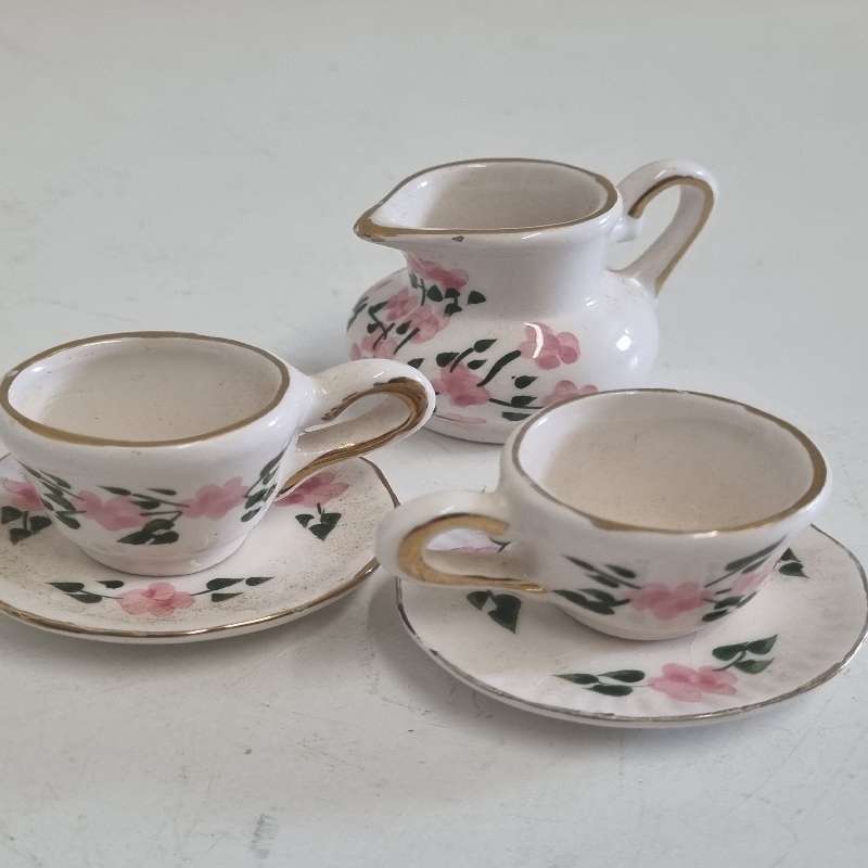 Miniature Toy set - 2 x Cups and saucers with jug
