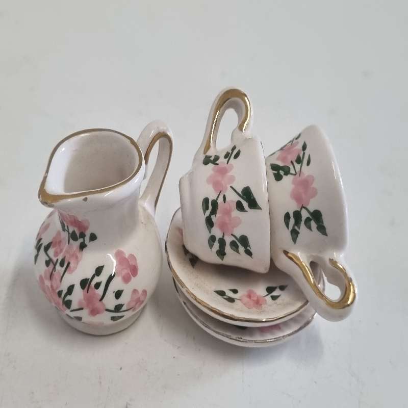 Miniature Toy set - 2 x Cups and saucers with jug