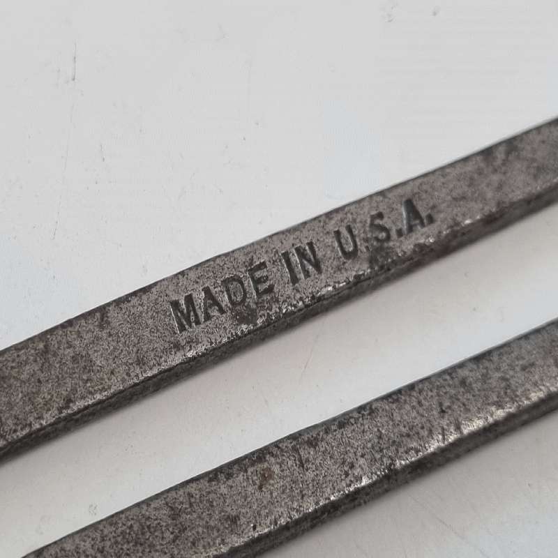 Small Hinsdale Tool - Made in USA - Length - 11.5cm