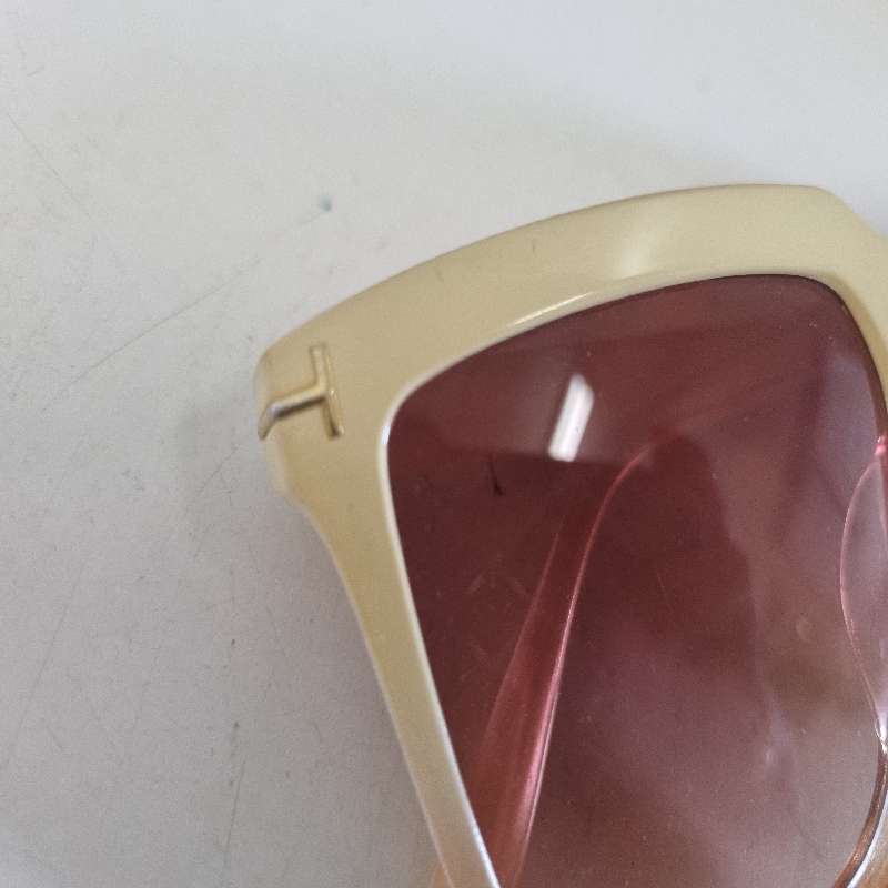 Beautiful Vintage Style Sunglasses - great condition
