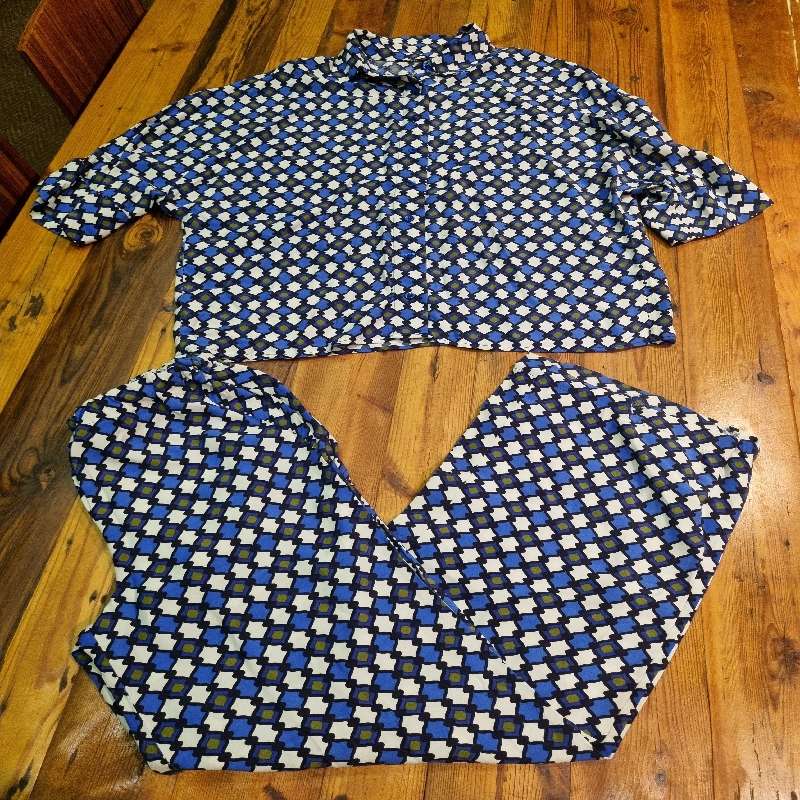 Zara 2 Piece pants and shirt set - Size M