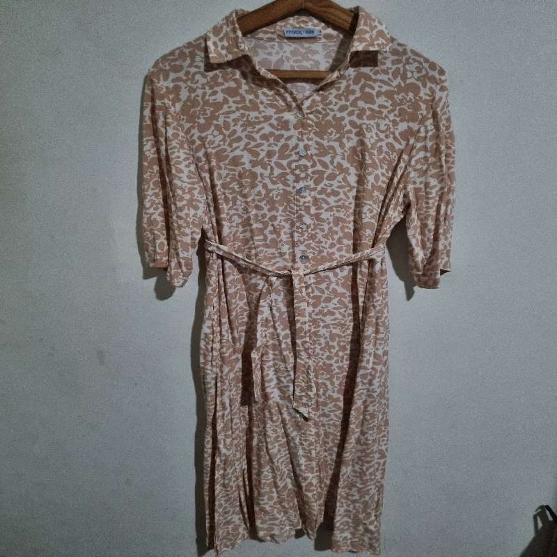 Beautiful Frock 'n Roll dress with pockets - Size XL