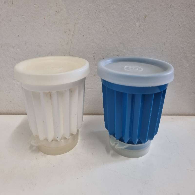 2 x Small Tupperware Jel-ette jelly moulds