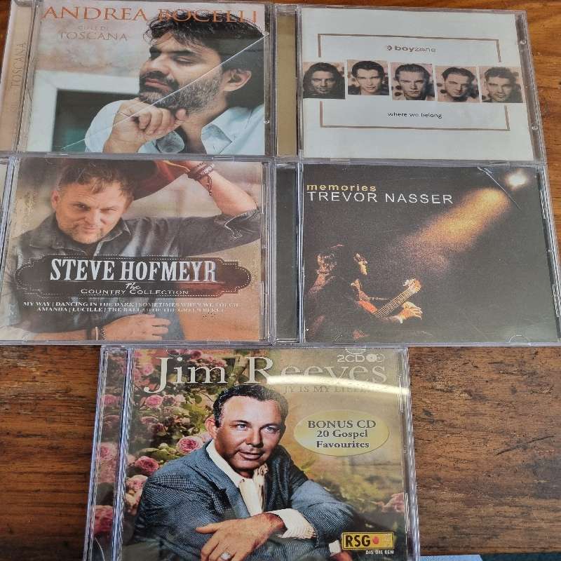 5 x CD's, incl. Steve Hofmeyr, Andrea Bochelli, Jim Reeves, etc
