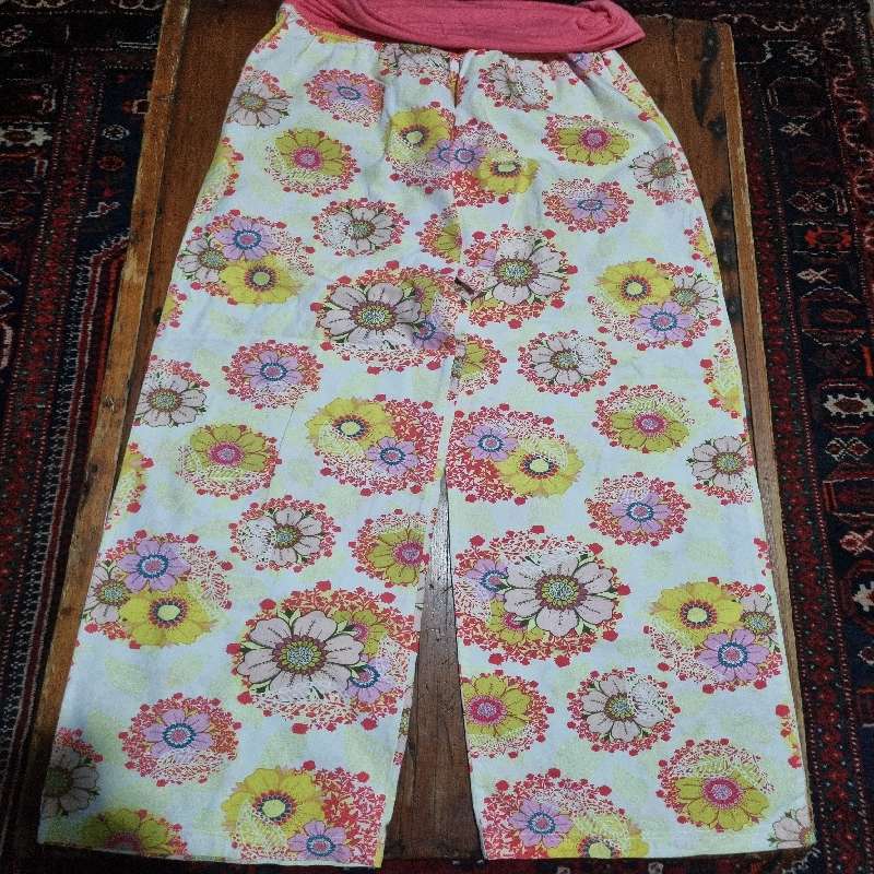 Comfy Jinja pants with elastic waist - Size S