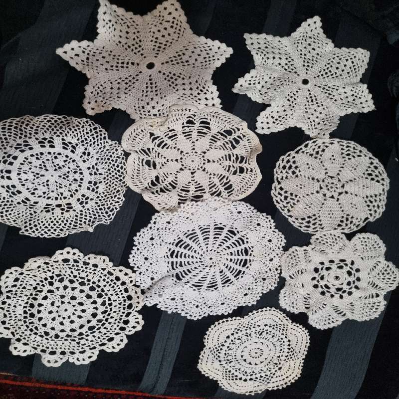 9 x Vintage Crochet Doilies