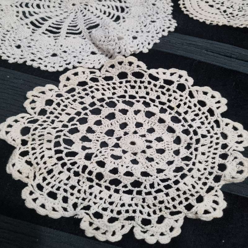 9 x Vintage Crochet Doilies