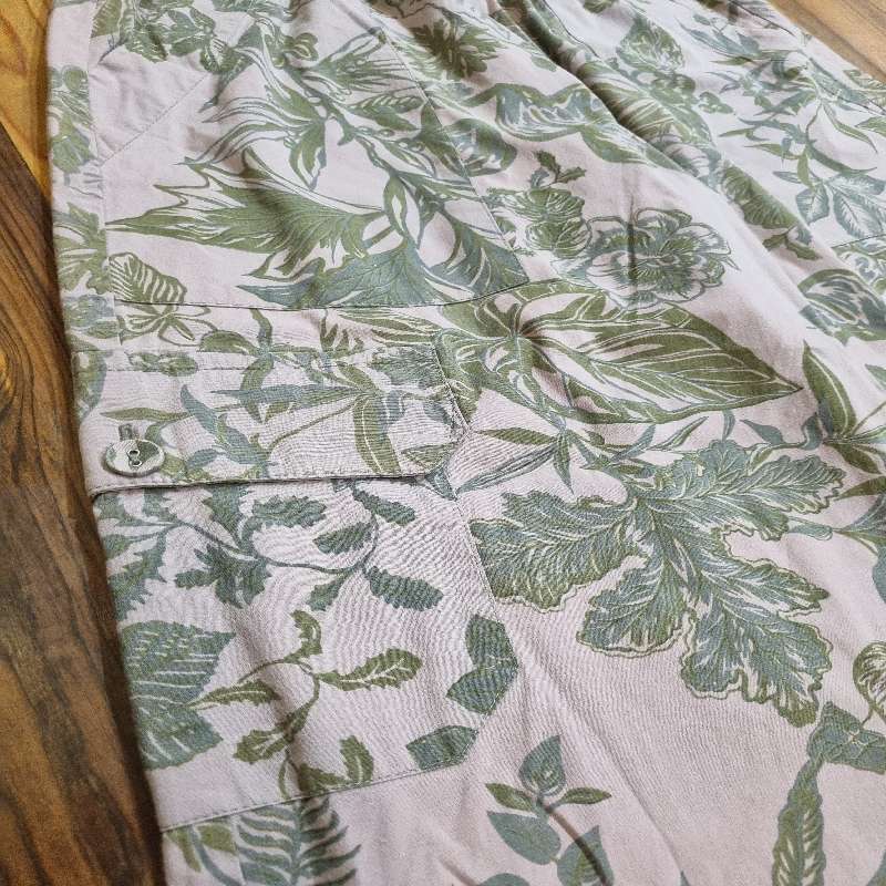 Comfy pants with elastic waistband - Size 32