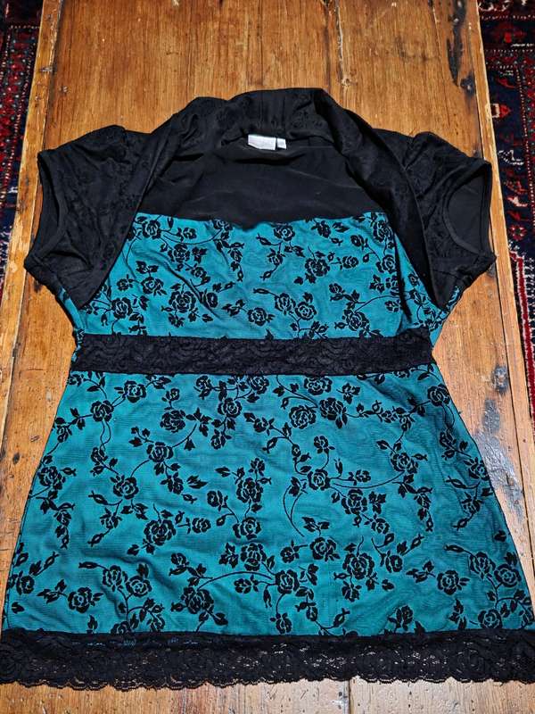 Identity Lace Top - Size 38 - Eveningwear