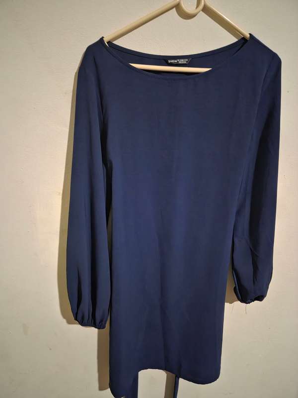 Beautiful Navy Dress - can be worn with or without belt - Size L