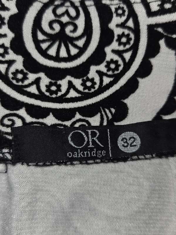 Beautiful skirt - Size 32