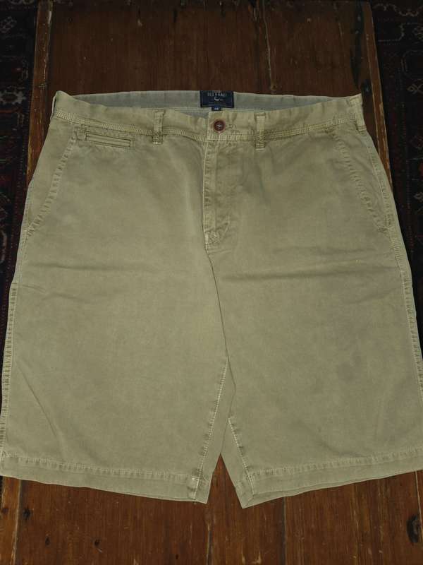 Old Khaki Shorts - Size 40