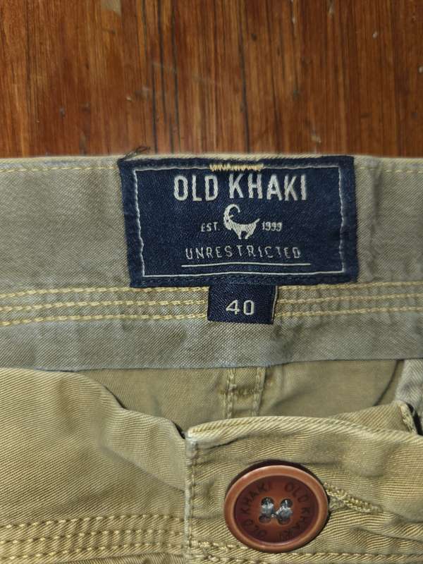 Old Khaki Shorts - Size 40