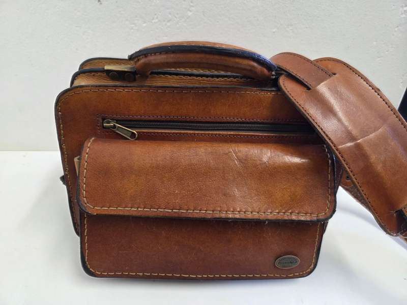 Leather Handbag - Handcrafted - Freestyle handbag - Please note that it is well used - See pics