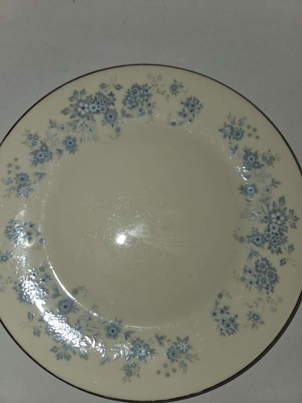 6 x Royal Doulton Side plates - The Romance Collection - Michelle - Just Beautiful - Diameter - 20cm