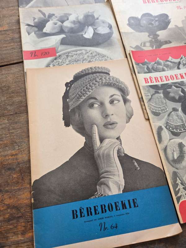 9 x Vintage Sarie Bêreboekies - Vol resepte, patrone en idees - 1950's en 1960's
