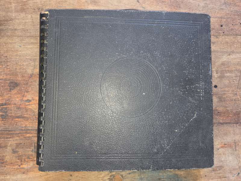 Black Vintage Folder with 10 x Classic Vinyl LP's incl. His Masters Voice, Decca, Parlophone, Beka