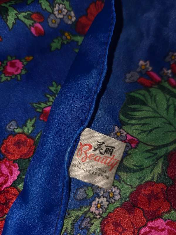 Beautiful Vibrant Vintage Scarf