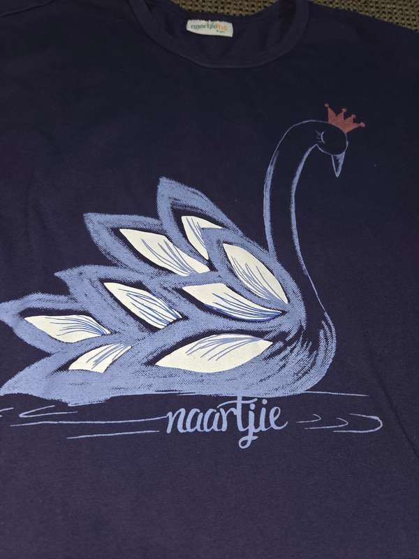 Naartjie top - Age 9 Years - Swan detail
