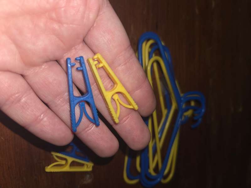 Toy Mini Hangers and pegs