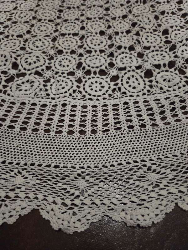 Large Round Handcrafted tablecloth - Diameter 1.95m - Just Beautiful!!!