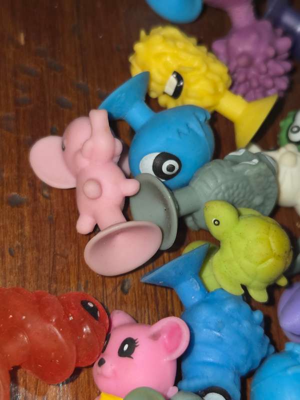 58 x Stikeez