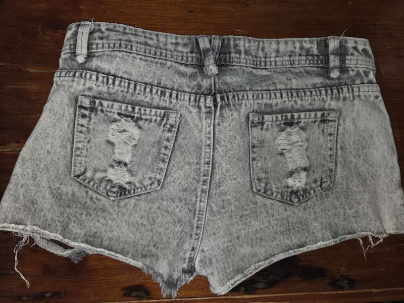 Fashion Express Distressed Denim Short - Size 8