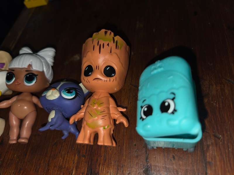 5 x Collectible Toys / Figurines incl. Shopkins, Baby Groot, etc.