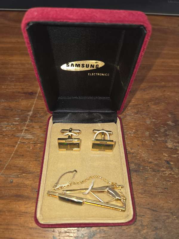Vintage Samsung Gold Plated Cufflink Set
