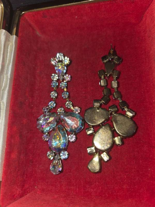 2 pairs of Large Vintage earring Perfect condition and very good quality - Big statement pieces