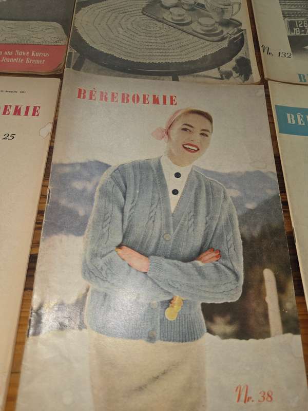 12 x Vintage Sarie Bêreboekies - Vol resepte, patrone en idees - 1950's en 1960's