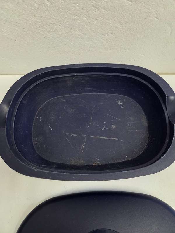 Tupperware dish