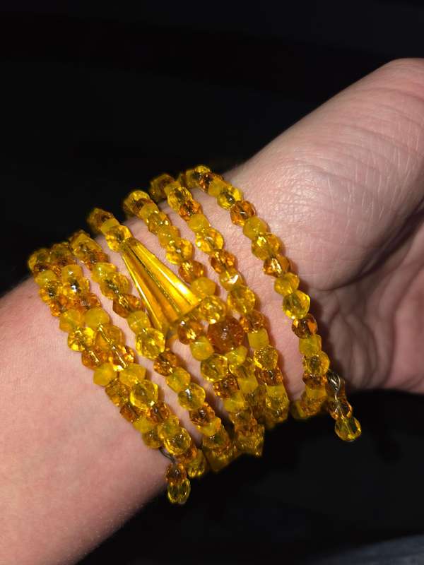 Beautiful beaded vintage necklace with matching bracelet