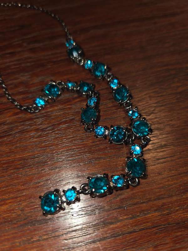 Beautiful Turquoise Stone Necklace