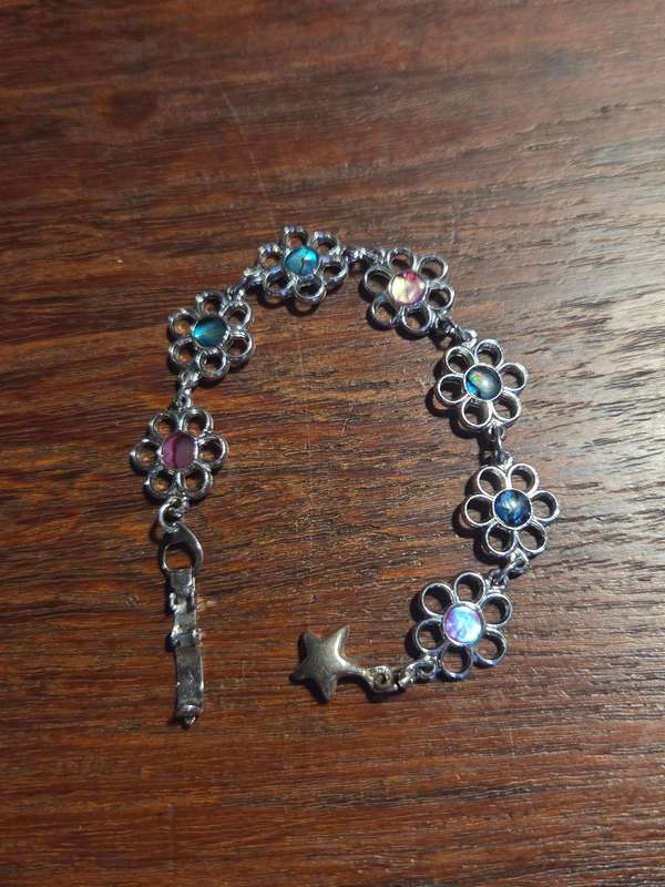 Beautiful Floral bracelet