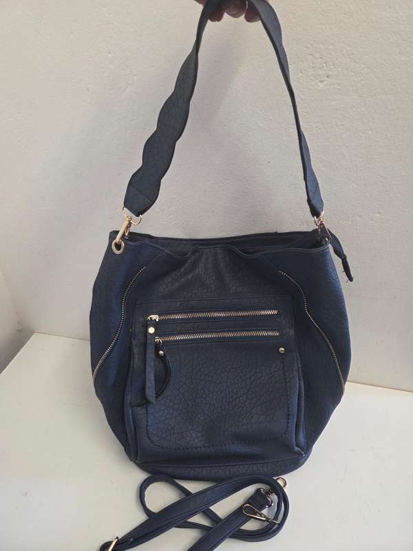 Navy Miladys Handbag with 2 shoulder straps
