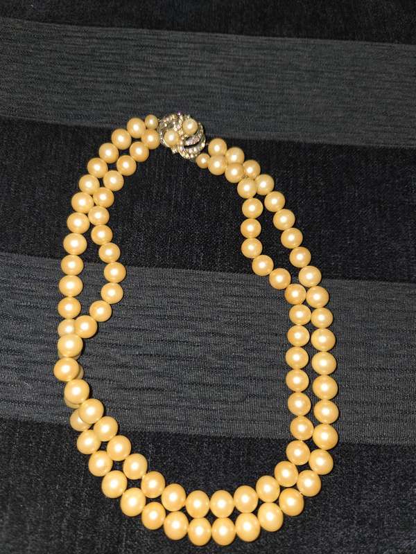 Vintage 2 String Pearl Necklace with beautiful clasp