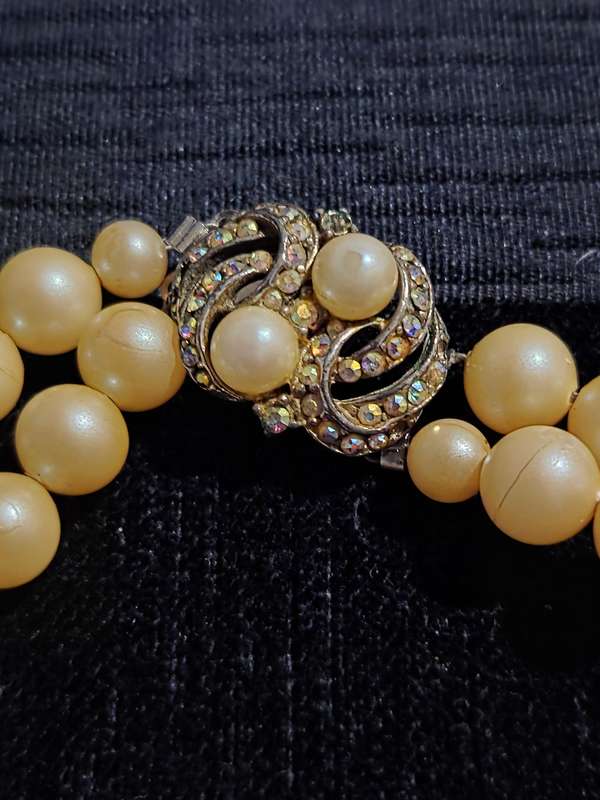 Vintage 2 String Pearl Necklace with beautiful clasp