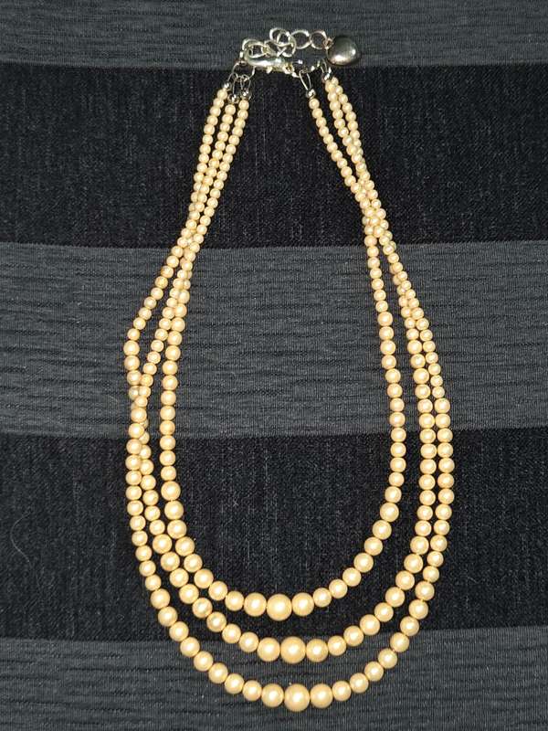 3 String Pearl Necklace
