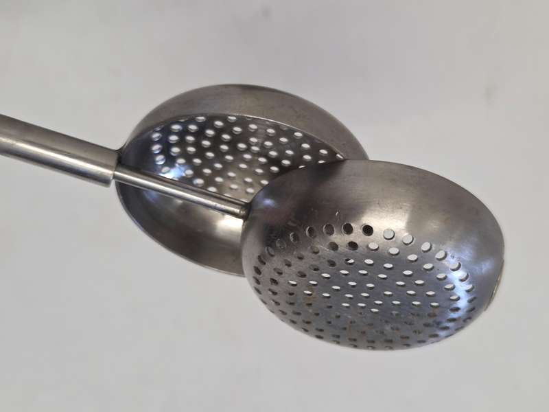 Vintage Tea Strainer - Works with spring