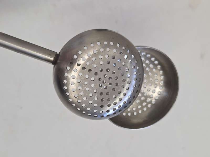 Vintage Tea Strainer - Works with spring