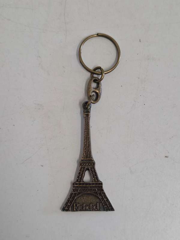 Richelieu Eiffel Tower Keyring