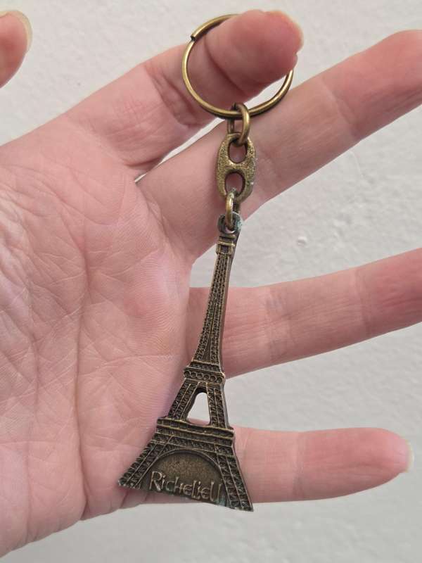 Richelieu Eiffel Tower Keyring