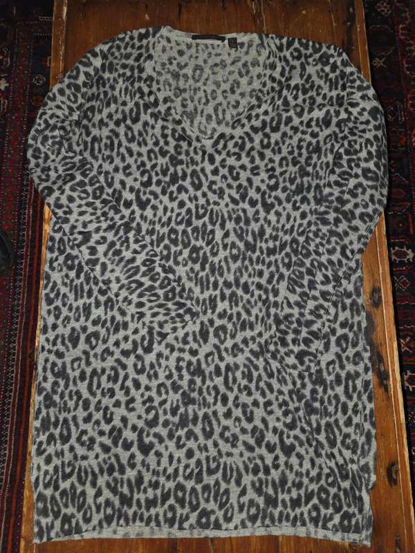 Country Road Animal Print Longer Length Knitwear - Size S Softest Italian Yarn - Beautiful fit