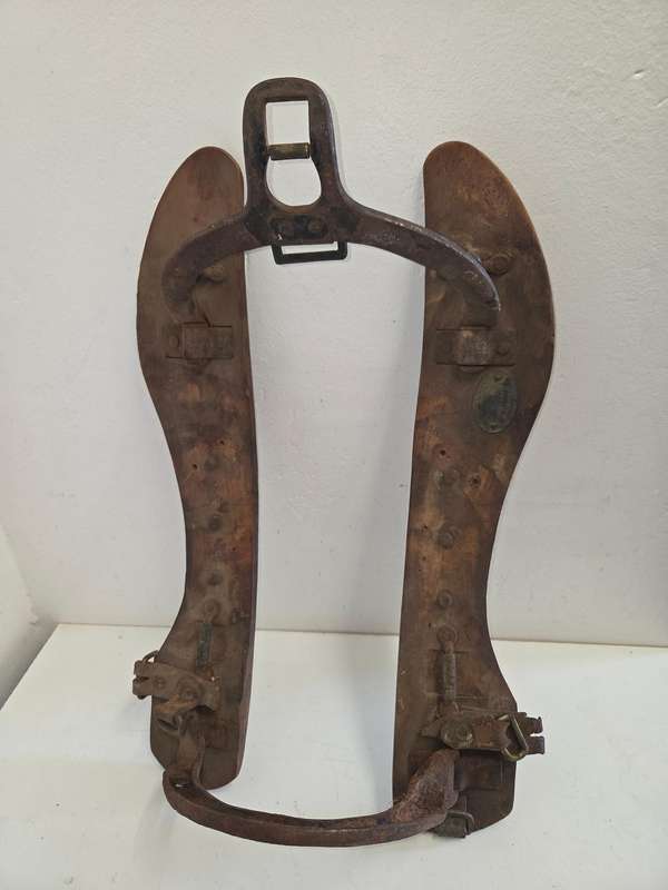 Antique Mason & Sons Saddle Frame - Wood and Cast Iron - See pictures